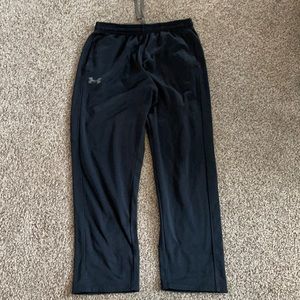UA black athletic pants with pockets